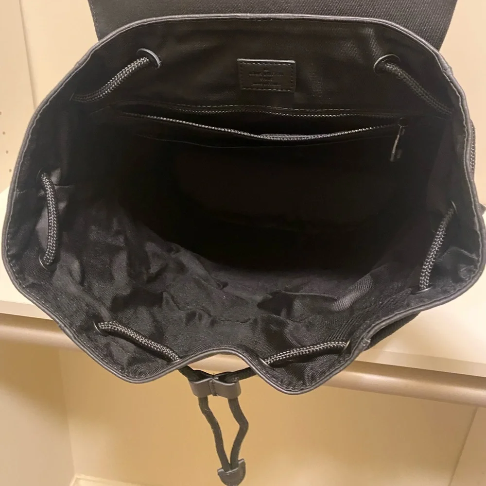 Louis Vuitton CHRISTOPHER MM - Picture 11 of 17